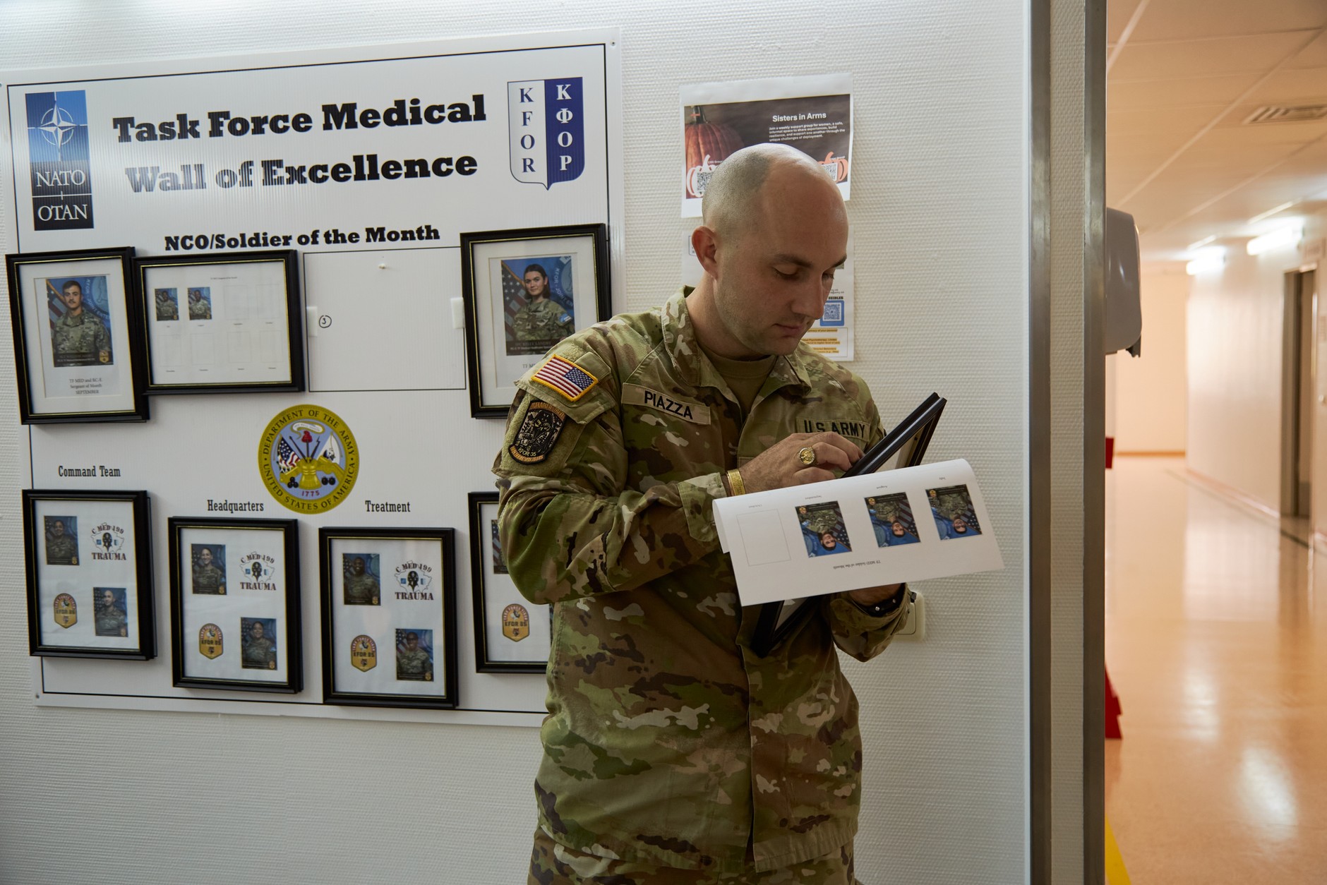 An American soldier at the Camp Bondsteel base in Kosovo (illustrative photo)