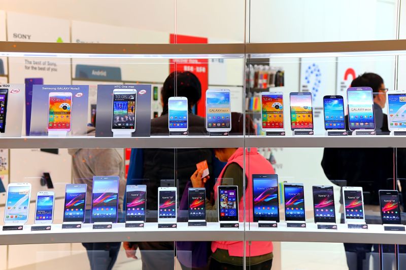 Why Smartphones Could See Biggest Sales Decline in Decade: 'It Will Be More Than a Temporary Decline'
