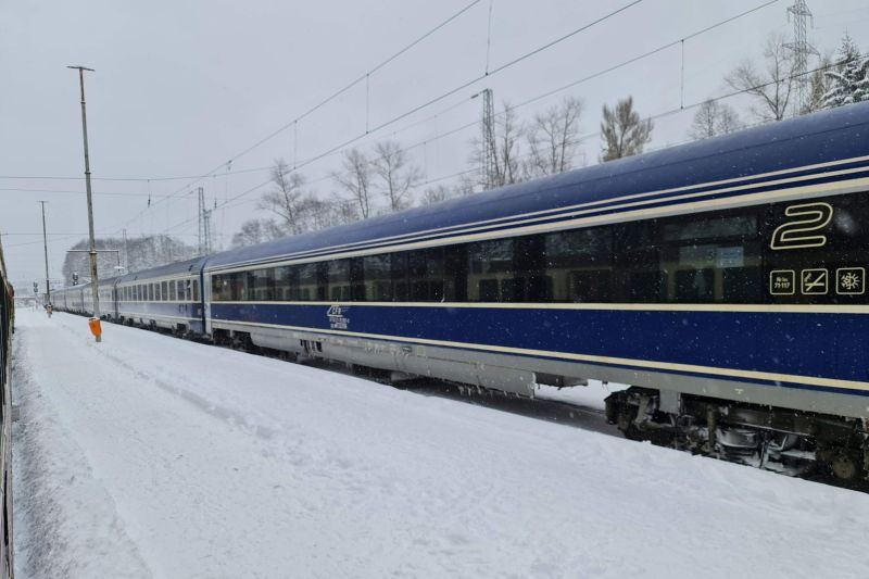 Trains resume running between Bucharest and Ploiesti, after a five-hour break