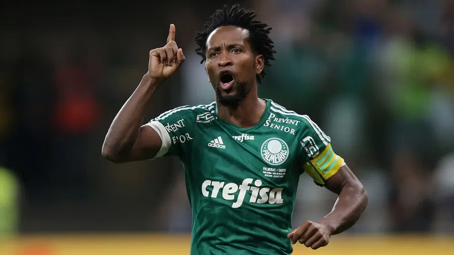 Ze Roberto's physical form during his football career The transformation of the former star from Real Madrid » At 51 years old he is the