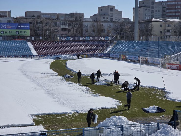 Oțelul Galati has the ground covered with snow // PHOTO: GSP.ro