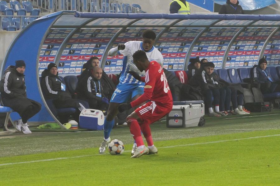 Steven Nsimba in Craiova University - FC Botoșani // photo: Andrei Furnigă (GSP.ro) Emil Săndoi remarked after the University of Craiova - Oțelul Galati: