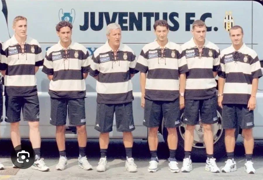 The presentation model from the 1996/97 season, the inspiration for the new kit Juventus, spectacular presentation of the new equipment » The club goes back almost 30 years in the past