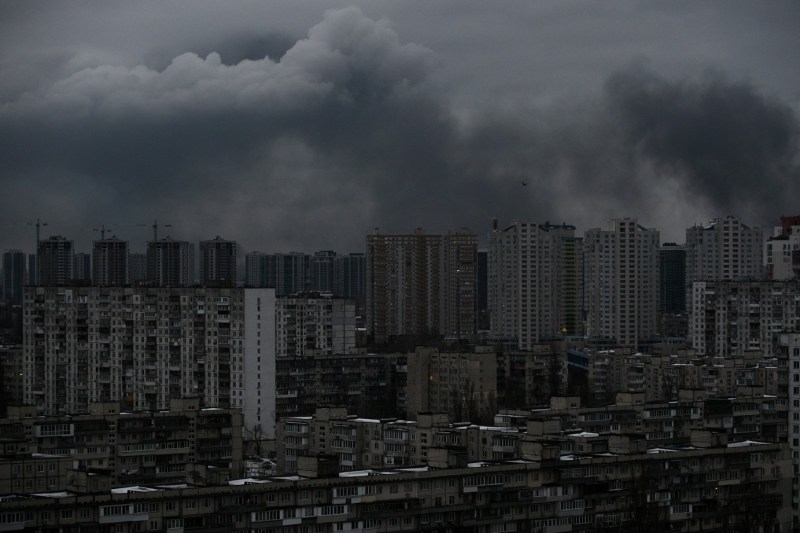 Kiev, attacked by missiles shortly after Trump announced progress towards peace