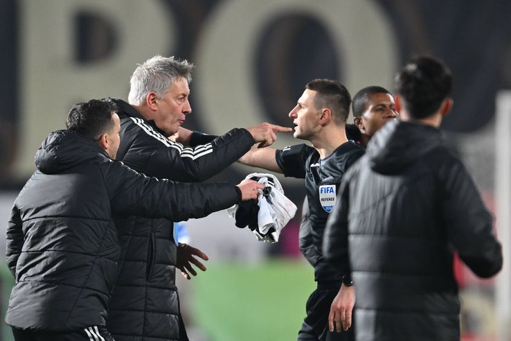 Cristiano Bergodi jumped at the chance after CFR Cluj - U Cluj / PHOTO: Imago