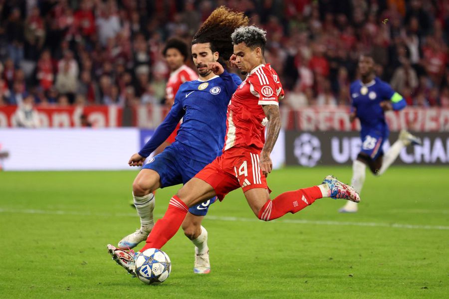 Luis Diaz and Marc Cucurella in Bayern Munich - Chelsea 3-1 / Photo: Getty Images Bayern decided to activate the clause for Luis Diaz » How much does it cost the Colombian if he does not respect the commitment!