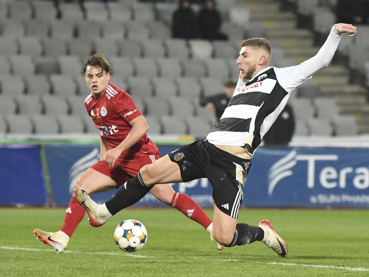 U Cluj, victory by score with Oțelul. Photo: sportpictures.eu