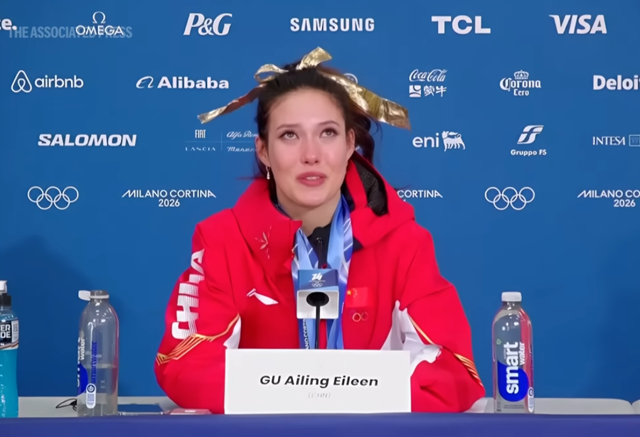 Eileen Gu, in tears at the press conference The painful reason why Eileen Gu was late to the press conference: