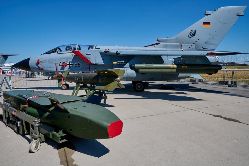 German plane armed with missiles, Photo: snapshot-photography/F Boillot / Shutterstock Editorial / Profimedia