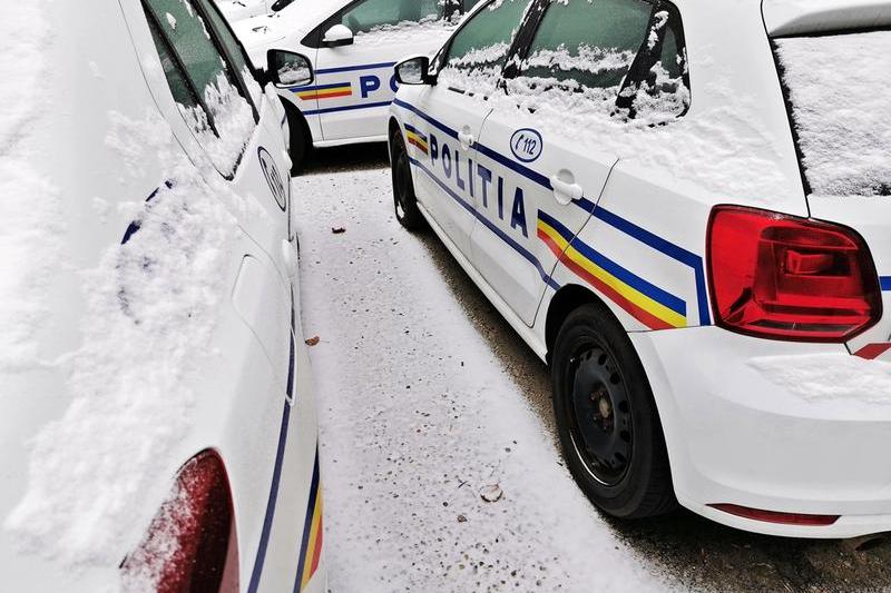Police car, winter, Photo: Adrian Ilincescu/ HotNews.ro