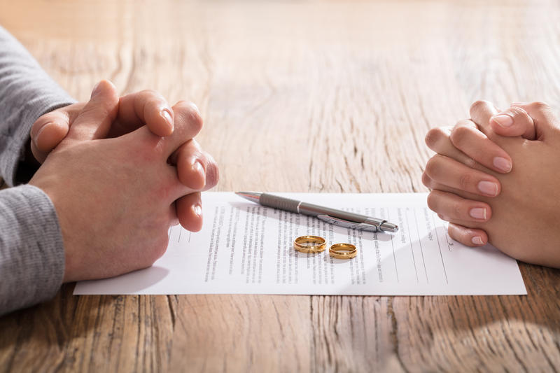 Divorce, Photo: Andrey Popov | Dreamstime.com