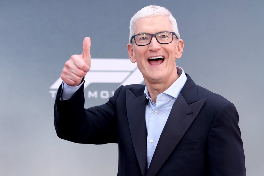 Tim Cook, CEO of Apple. He probably looked very similar when he saw the company's results from the last quarter.