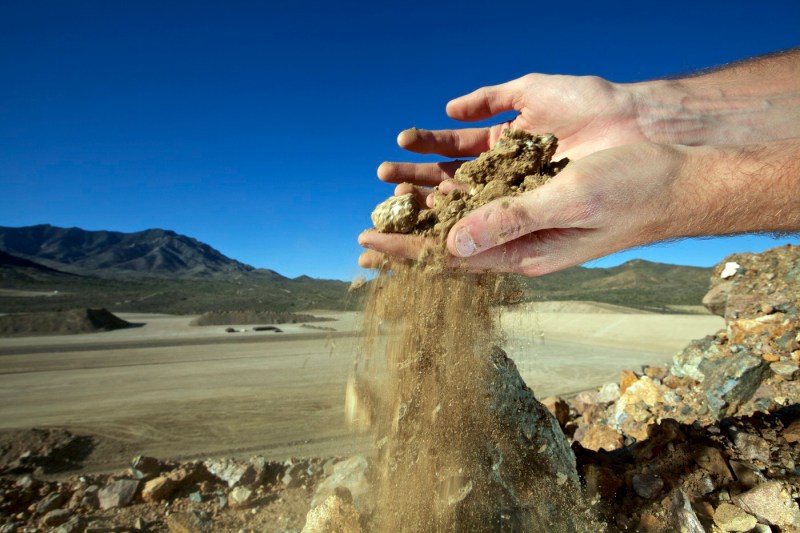 Rare earths from Greenland will be processed in Romania, announced Minister Bogdan Ivan. 