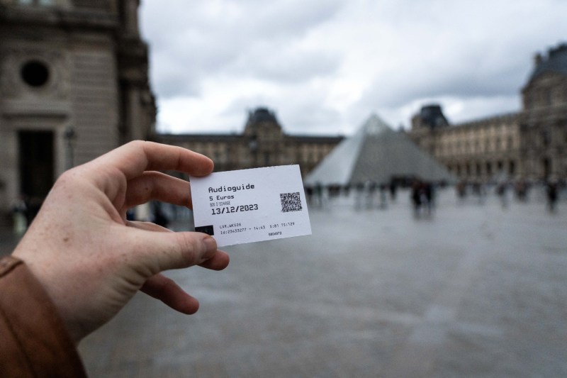France announces arrests in a network that defrauded entry to the Louvre Museum with the help of employees, causing huge damage