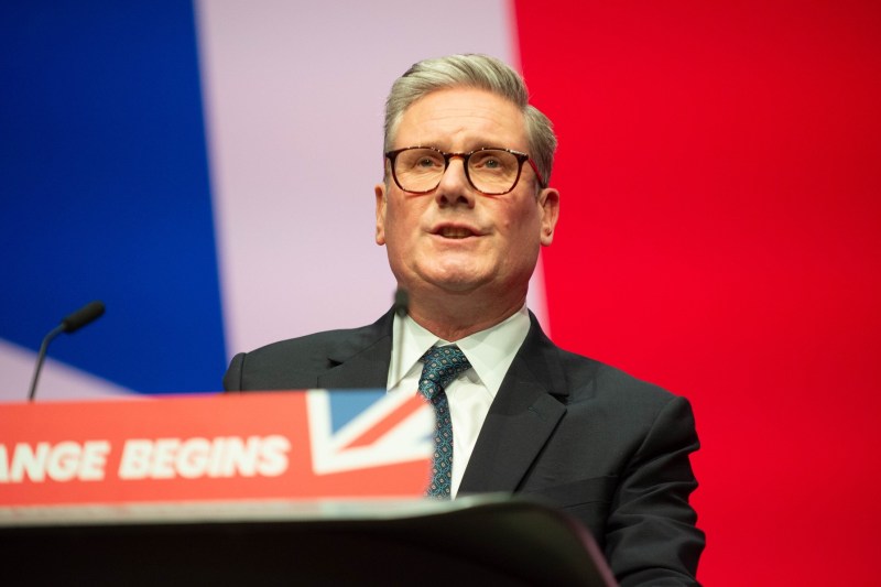 Another top adviser to the British Prime Minister has resigned following the scandal generated by the Epstein files / Keir Starmer's announcement