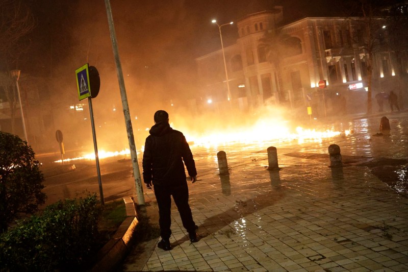 PHOTO Violent protests in Albania. A corruption scandal is affecting the Prime Minister's government, which has been in power for 13 years