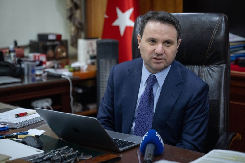 VIDEO The prosecutor who demanded over 2,000 years in prison for Erdogan's rival, appointed by the president as minister of justice. Violence in parliament
