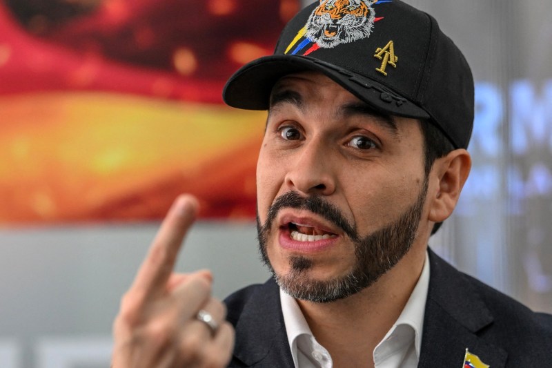 The right-wing presidential candidate in Colombia promises to bomb drug traffickers with US support
