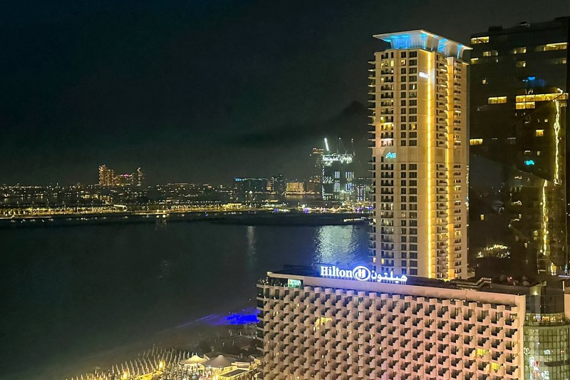 VIDEO Explosion on the famous artificial island Palm Jumeirah in Dubai