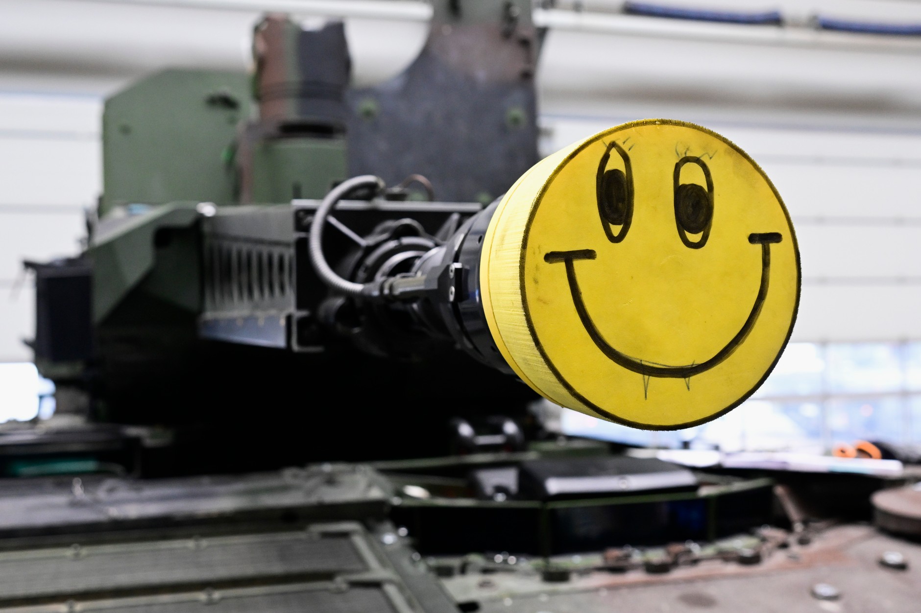 Puma infantry fighting vehicle in the weapons factory of the Rheinmetall arms company (illustrative photo)