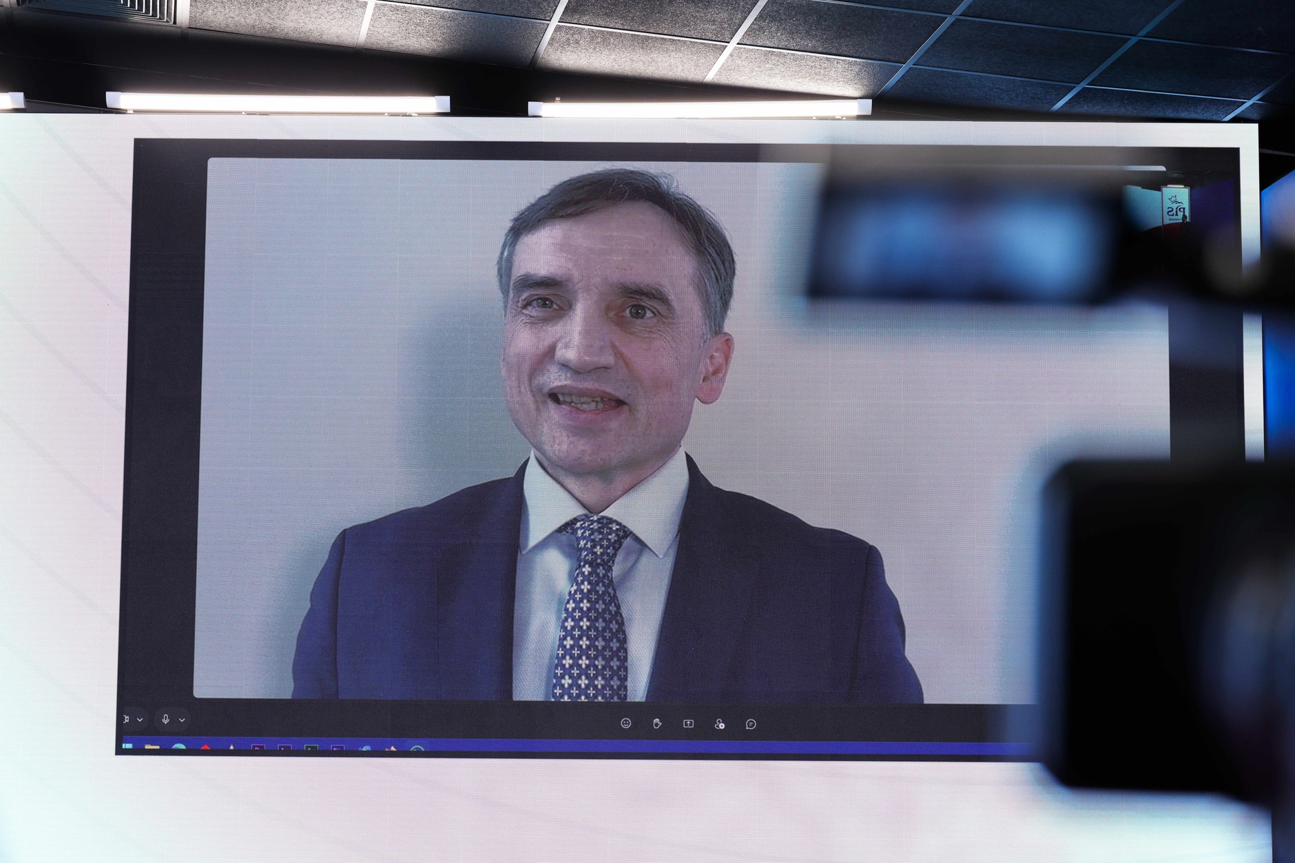 Remote statement by Zbigniew Ziobro (on screen) at the headquarters of Law and Justice. Warsaw, December 5, 2025