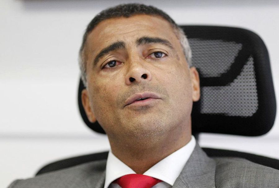 A Brazil legend has criticized coach Carlo Ancelotti: 