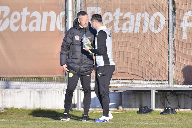 Mirel Rădoi supported the first training at FCSB