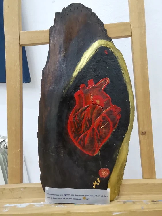 The artist pays special attention to wood PHOTO: Alina Mitran