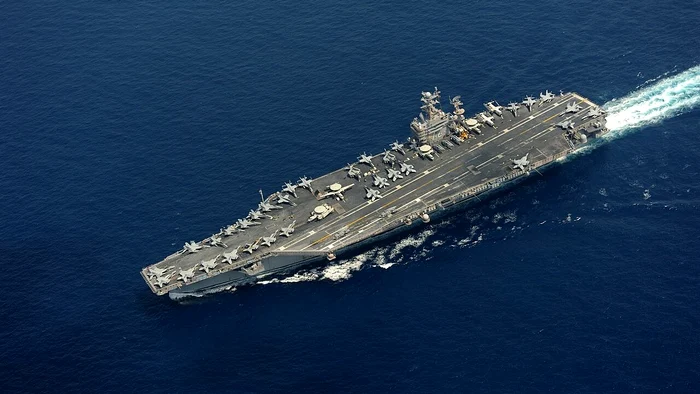 The aircraft carrier USS Abraham Lincoln/PHOTO:X