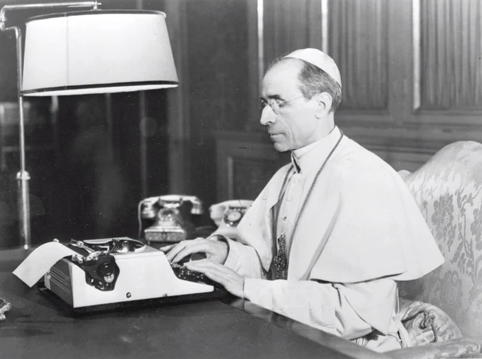 Cardinalul Eugenio Pacelli a fost ales Papă, luând numele de Pius al XII-lea FOTO: EPA EFE