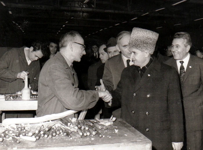 Working visit to the factory in Arad PHOTO
