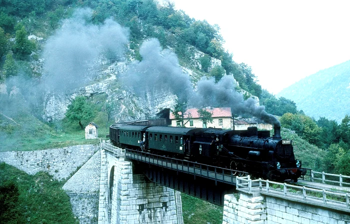 Calea ferată Oravița - Anina. Fotografie din 1982. Sursa Werner & Hansjörg Brutzer Foto: P. Cvikevic