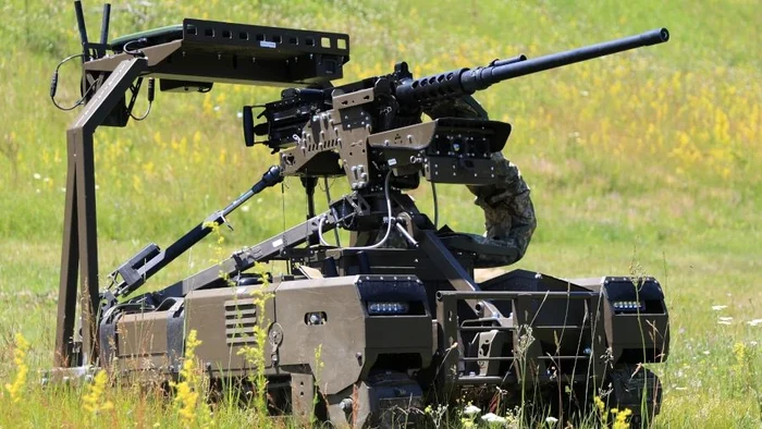 Ukrainian fighting robot/PHOTO:X