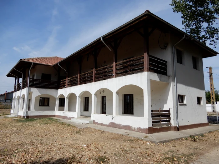 The objects were moved to the new building PHOTO: Olt Culture Directorate
