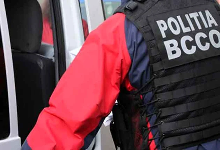 Two policemen from BCCO Oradea, accused of sexual acts in public. PHOTO: archive