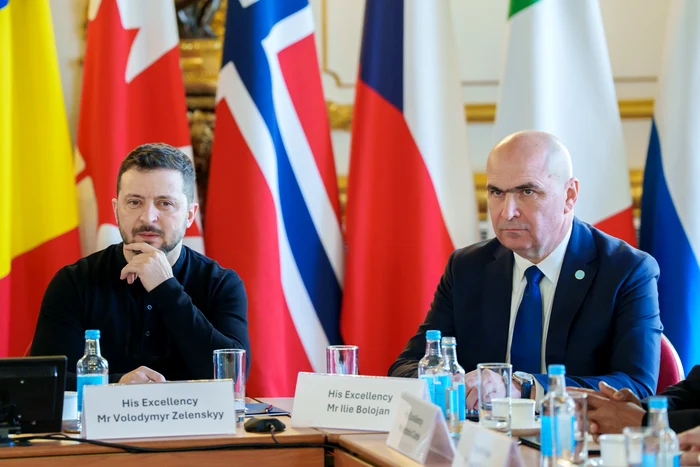 Volodymyr Zelensky and Prime Minister Bolojan also met in London. PHOTO: Presidency.ro