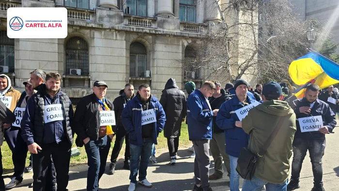 More than a hundred miners protested on Thursday, for the seventh consecutive day. PHOTO: Facebook