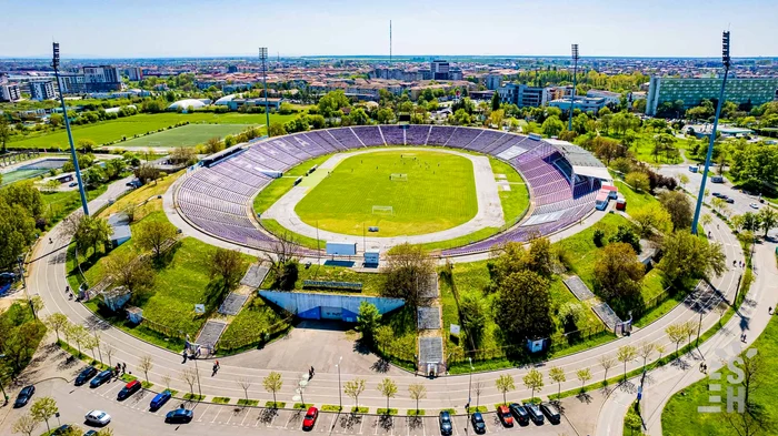Dan Paltinișanu Stadium, before the start of demolition. Photo: Alfred Simonis. 