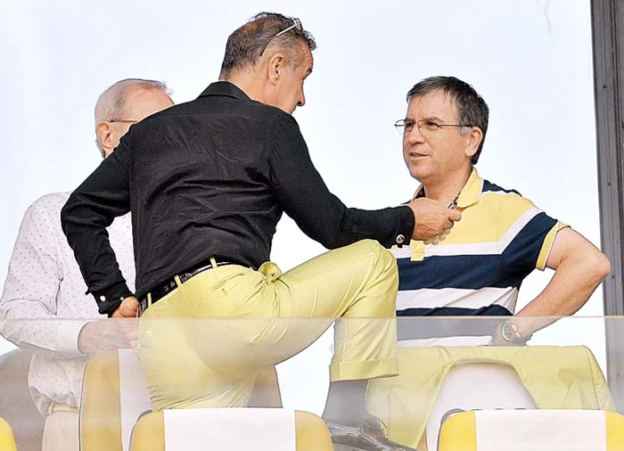 Valeriu Argăseala, at a discussion with Gigi Becali PHOTO Facebook