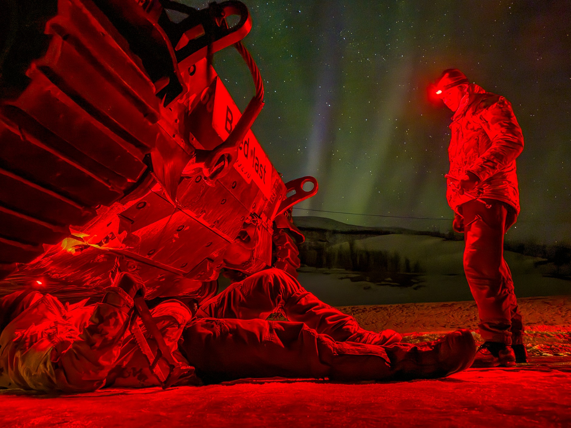 Soldiers from the Porsanger Battalion handling a tracked vehicle during Exercise Cold Response 2026