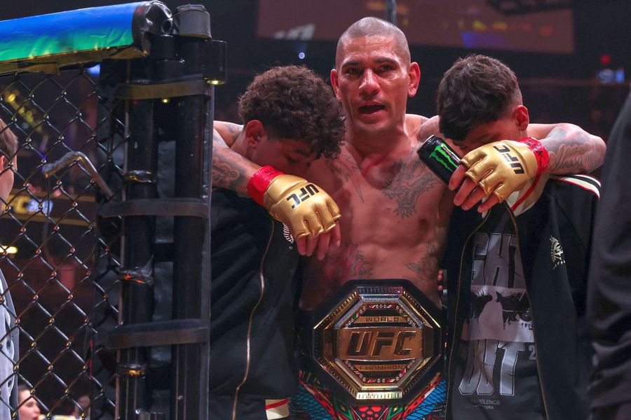 Alex Pereira has extended his contract with the UFC. What's next for the former Glory champion
