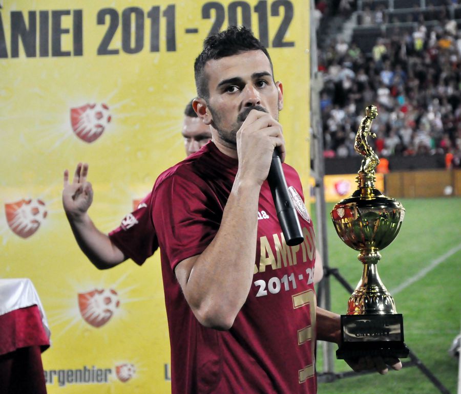 The former captain criticizes Gigi Becali: 