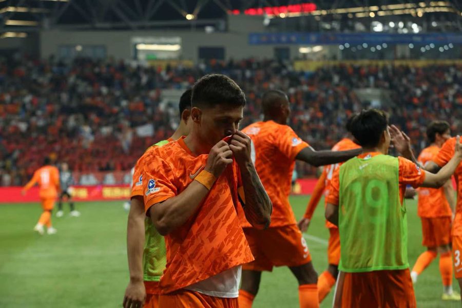 Alex Ioniță II continues to impress in China » The former Rapid player struck again