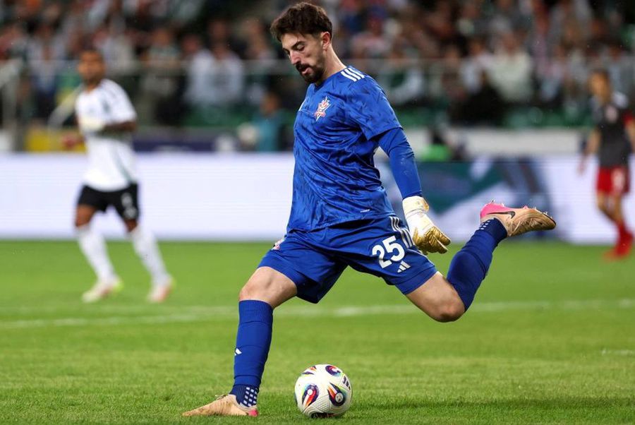 Andrei Vlad signed in the first league and will fight for the rescue from relegation