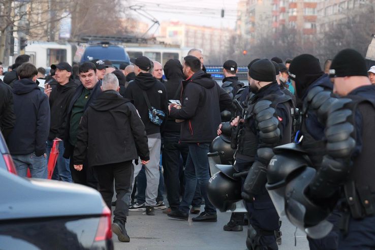 Rapid - Dinamo, corteo organizat de fanii „câinilor” înaintea ciocnirii din Giulești + imagini înaintea partidei // FOTO: GSP.ro