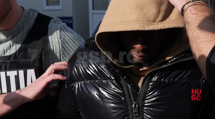 Kader Keita, in handcuffs, at hearings, photo: Andrei Furnigă / GSP