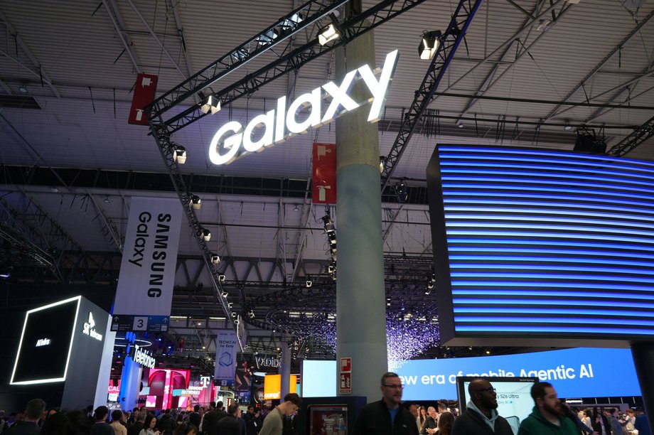 Samsung stand