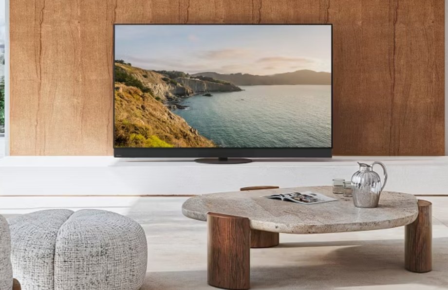 The Panasonic Z95B is currently one of the best OLED TVs on the market, appreciated by purists. Unfortunately, the high prices of OLED TVs of this brand mean that they find few buyers.