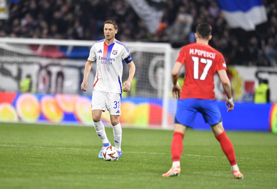 Nemanja Matic's relentless attack: 