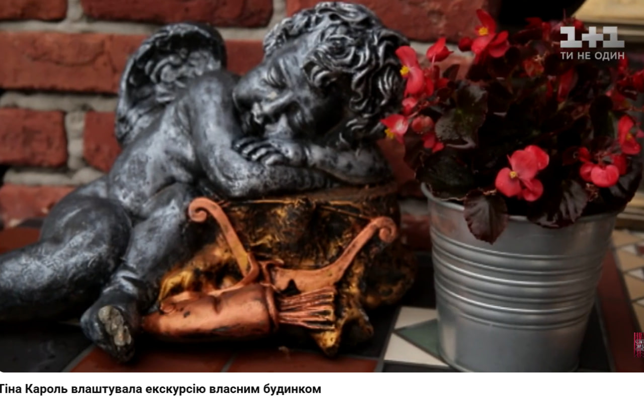 A maid from the Philippines and an angel at the door as a gift from her husband. All the secrets of Tina Karol's country house photo 2